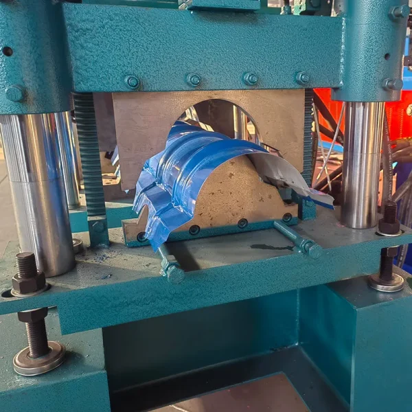 Ridge cap rolll forming machine