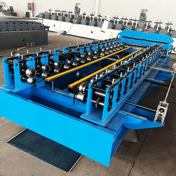 Adjustable Size Hydraulic Press Equipment for Eps & Rock Wool Sandwich Panel/wall Sandwich Panel Roll Forming Machine