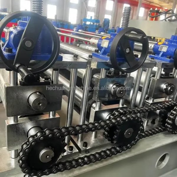 Adjustable Size Hydraulic Press Equipment for Eps & Rock Wool Sandwich Panel/wall Sandwich Panel Roll Forming Machine