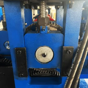 Máquina enderezadora hidráulica automática de corte longitudinal de tiras de chapa de acero Máquina cizalla niveladora de chapas de acero