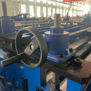 Máquina enderezadora hidráulica automática de corte longitudinal de tiras de chapa de acero Máquina cizalla niveladora de chapas de acero