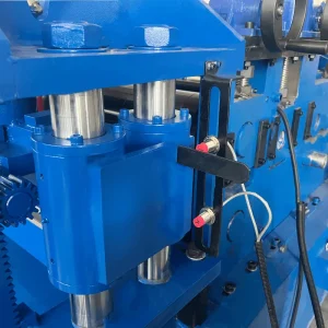 Máquina enderezadora hidráulica automática de corte longitudinal de tiras de chapa de acero Máquina cizalla niveladora de chapas de acero