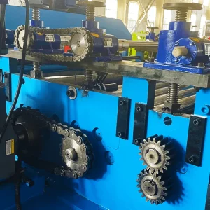 Máquina de corte longitudinal y corte longitudinal de chapa de acero de nivelación automática, portátil y sencilla Tres en una función múltiple