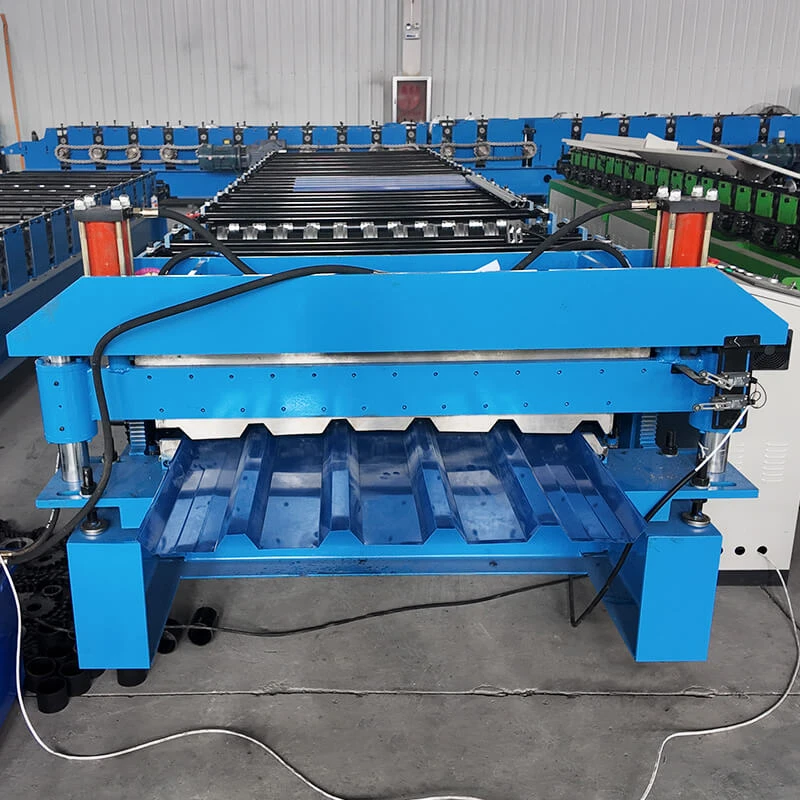 Double layer roll forming machine