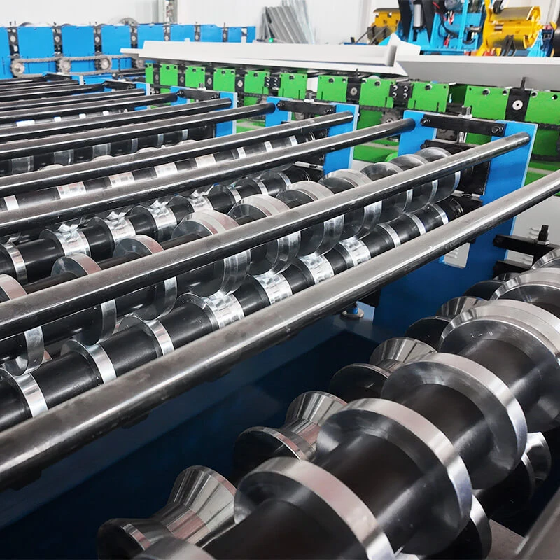 Double layer roll forming machine